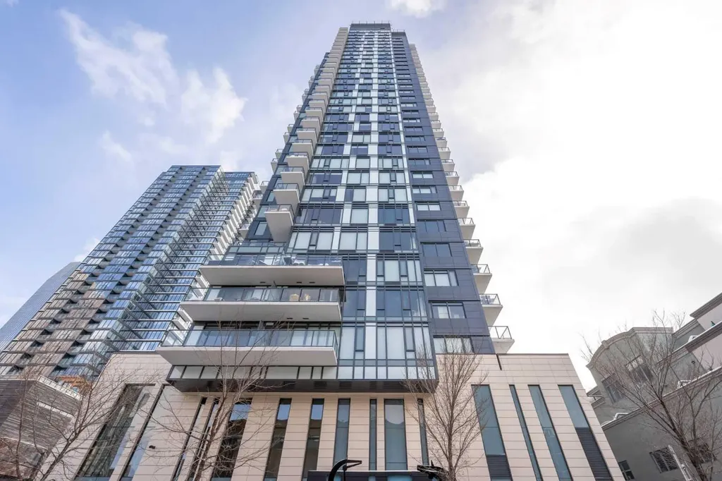 1010 6 Street SW Calgary AB T2R 1B4