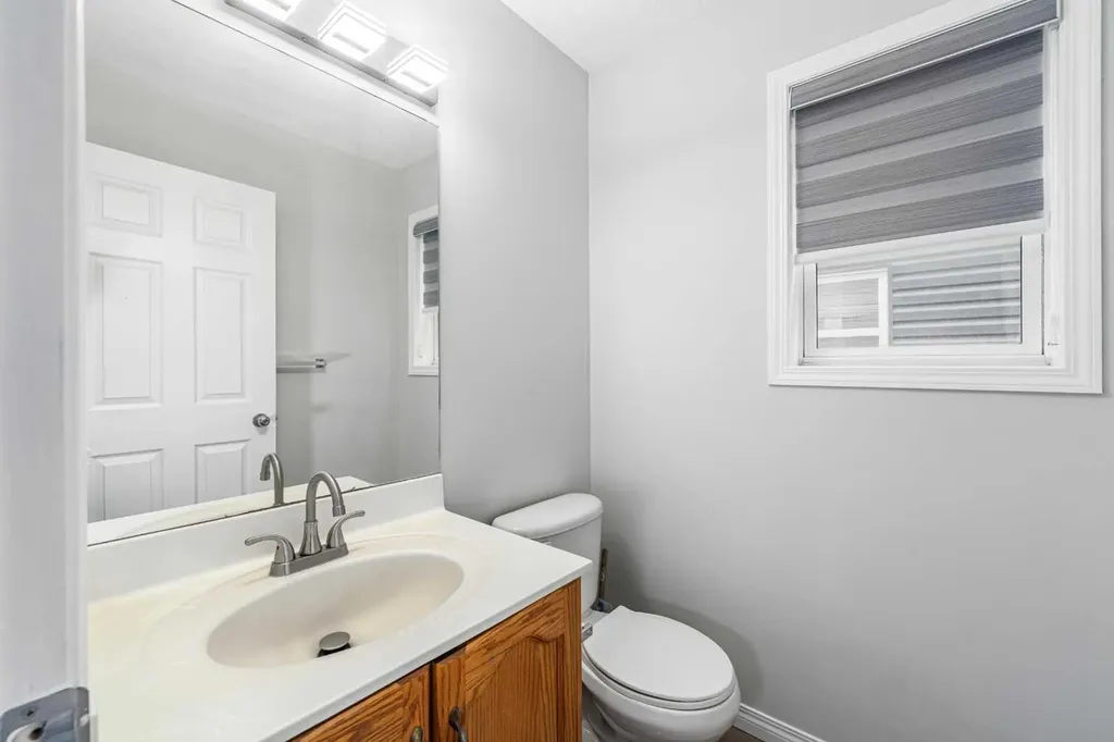 286 Martha's Manor NE Calgary AB T3J4Y6