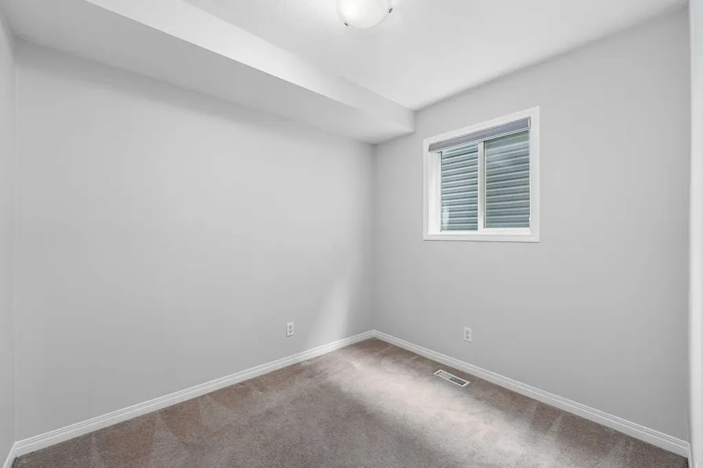 286 Martha's Manor NE Calgary AB T3J4Y6