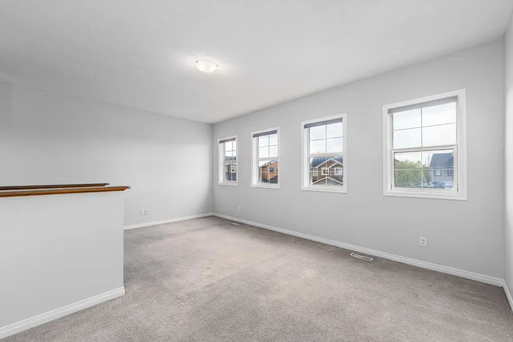 286 Martha's Manor NE Calgary AB T3J4Y6