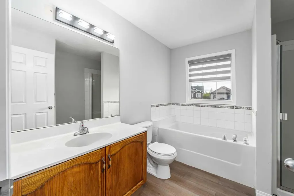 286 Martha's Manor NE Calgary AB T3J4Y6