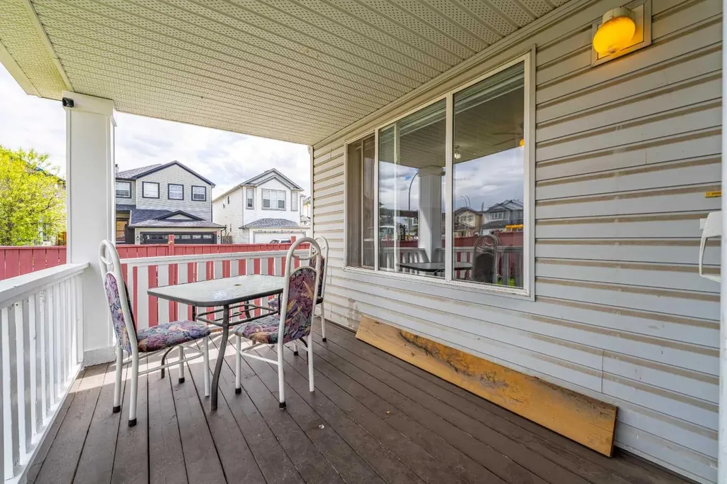 286 Martha's Manor NE Calgary AB T3J4Y6