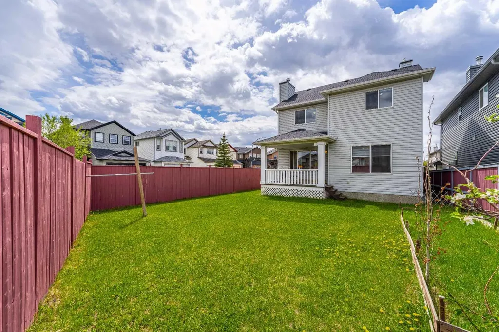 286 Martha's Manor NE Calgary AB T3J4Y6