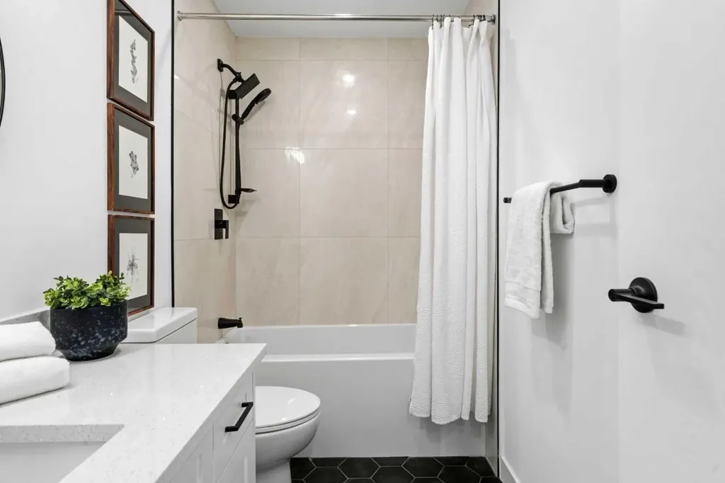 20 Point Mckay Court NW Calgary AB T3B 5B7