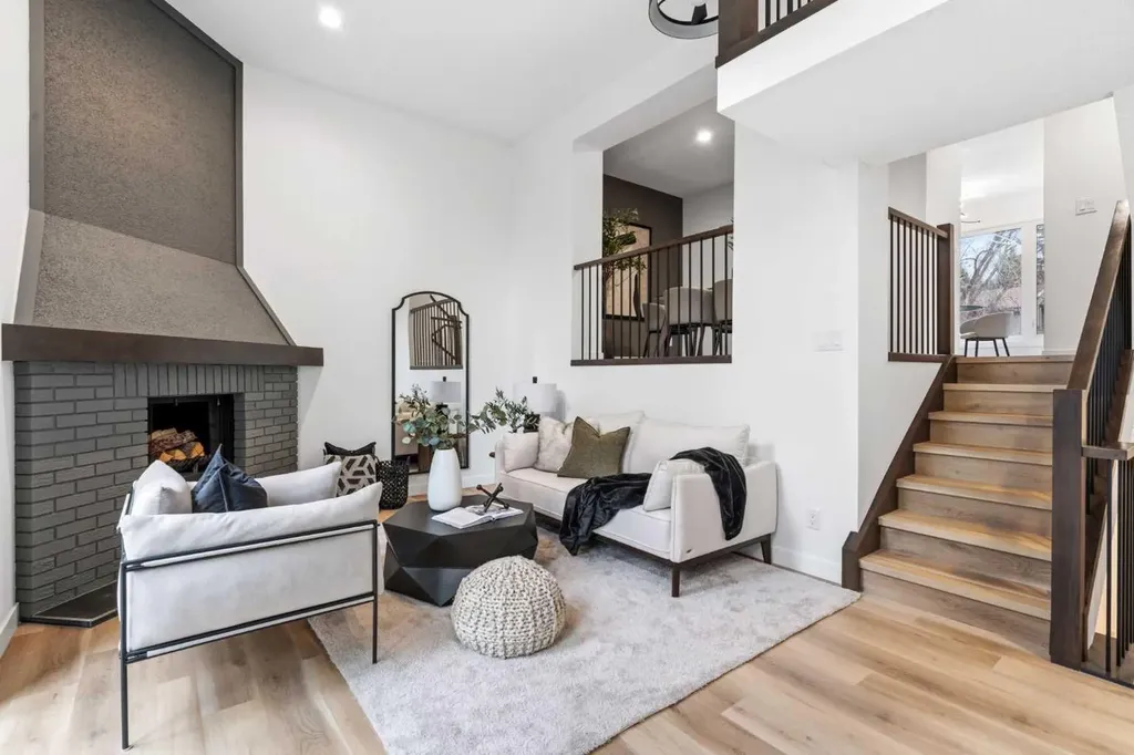 20 Point Mckay Court NW Calgary AB T3B 5B7