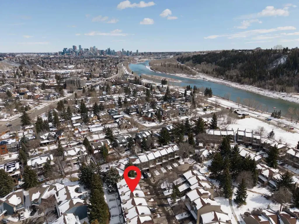 20 Point Mckay Court NW Calgary AB T3B 5B7