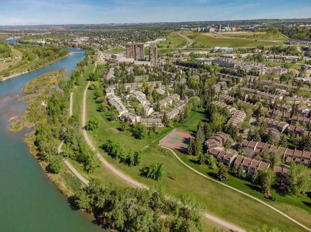 20 Point Mckay Court NW Calgary AB T3B 5B7