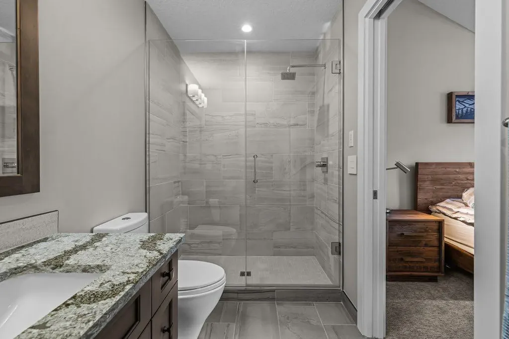 817 4th Street Canmore AB T1W 2G9