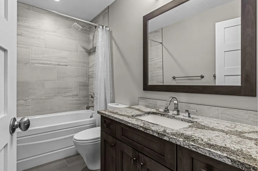 817 4th Street Canmore AB T1W 2G9
