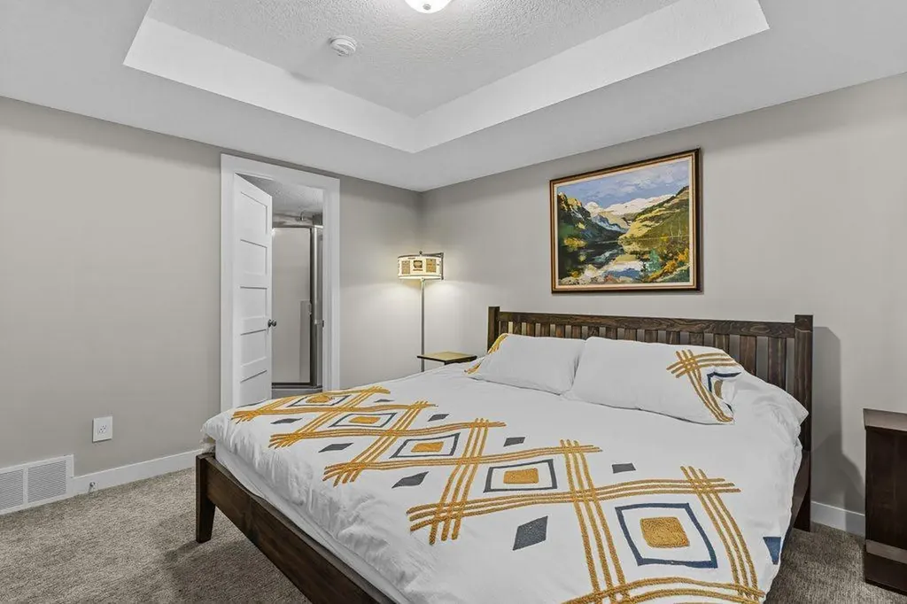 817 4th Street Canmore AB T1W 2G9