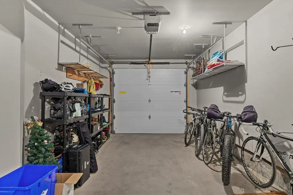 817 4th Street Canmore AB T1W 2G9