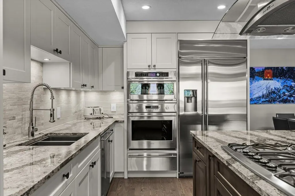 817 4th Street Canmore AB T1W 2G9