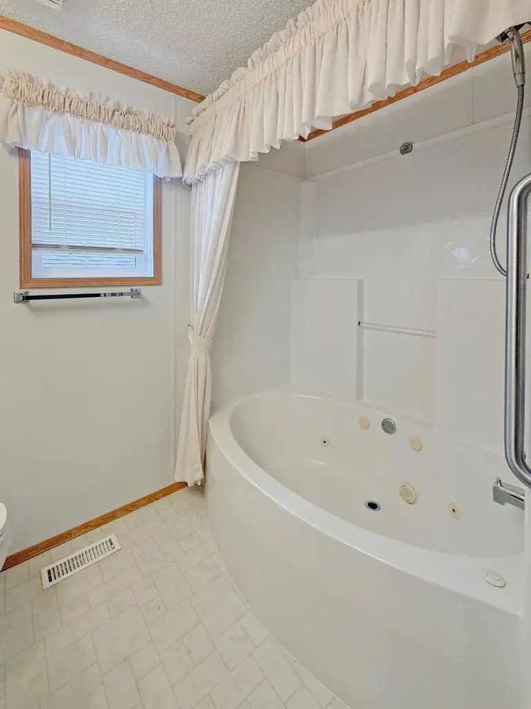 1712 23st Street Coaldale AB T1M 1E3