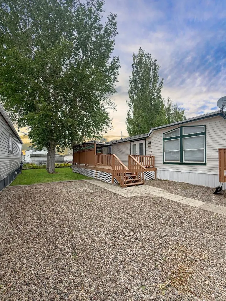 1712 23st Street Coaldale AB T1M 1E3