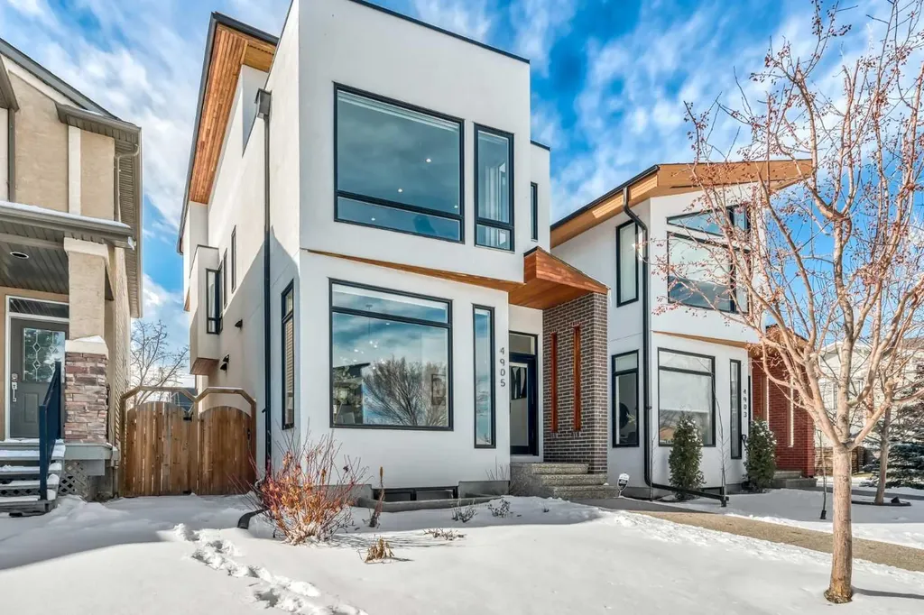 4905 21 Street SW Calgary AB T2T 5B7