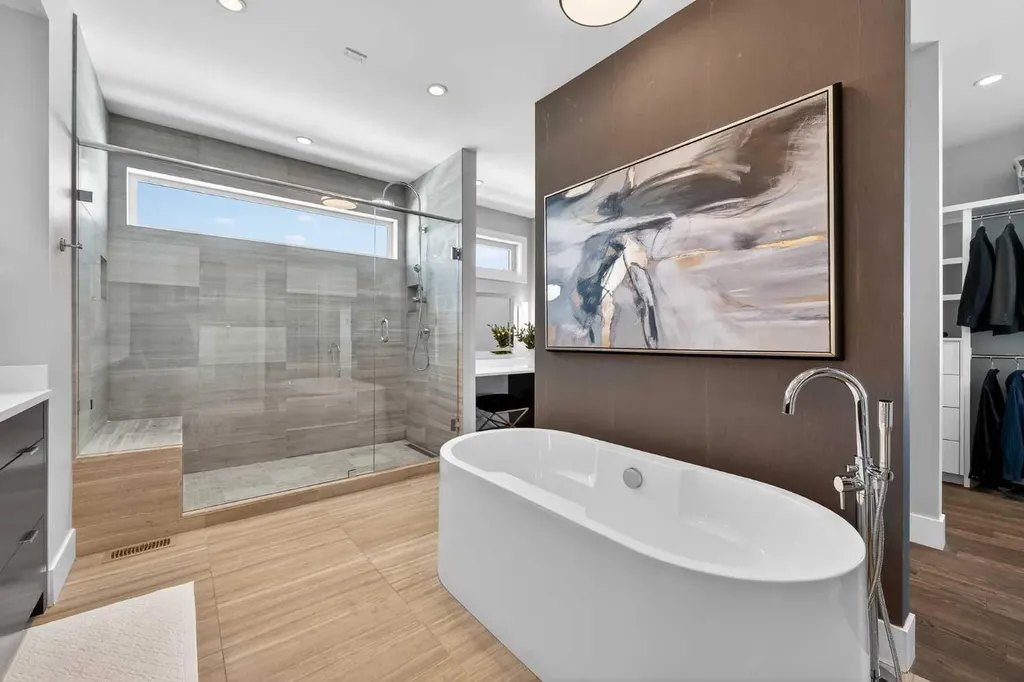 4905 21 Street SW Calgary AB T2T 5B7