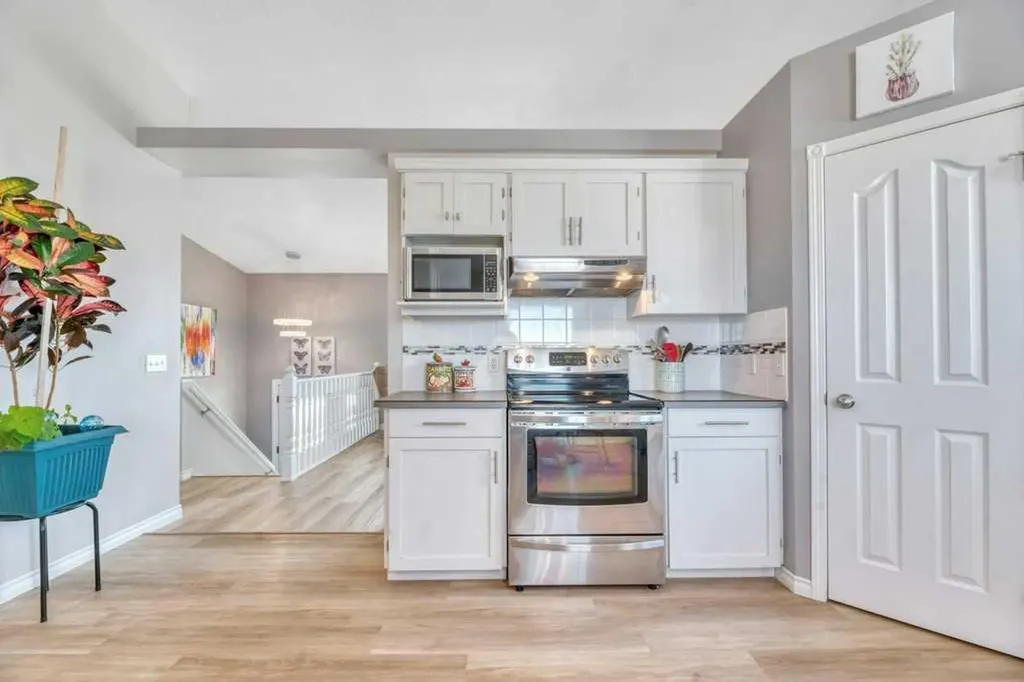 389 Strathford Crescent Strathmore AB T1P 1P1