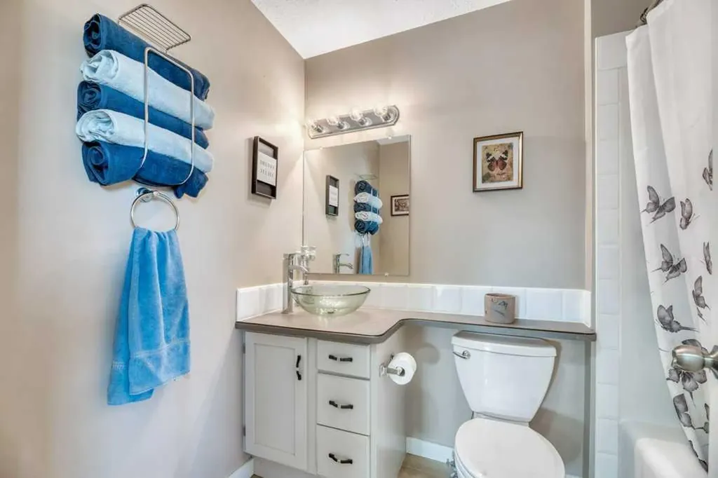 389 Strathford Crescent Strathmore AB T1P 1P1