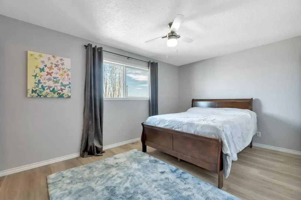 389 Strathford Crescent Strathmore AB T1P 1P1