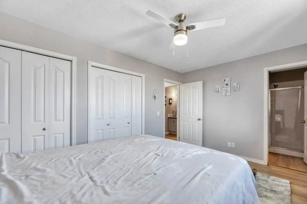 389 Strathford Crescent Strathmore AB T1P 1P1