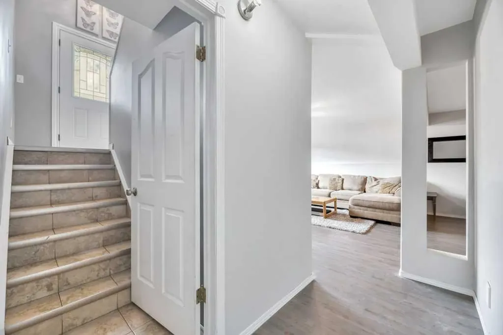 389 Strathford Crescent Strathmore AB T1P 1P1