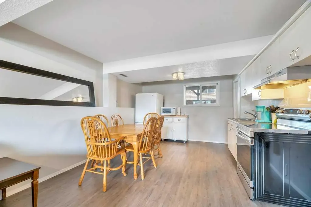 389 Strathford Crescent Strathmore AB T1P 1P1
