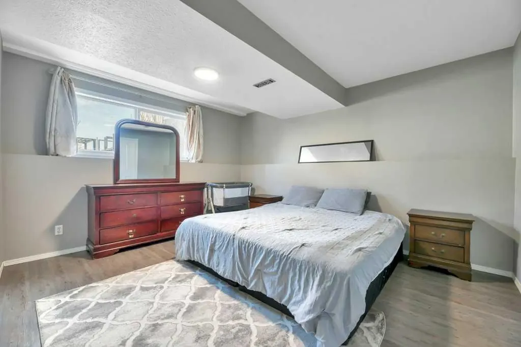 389 Strathford Crescent Strathmore AB T1P 1P1