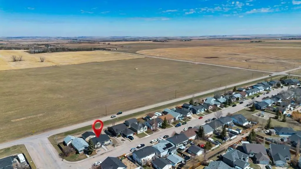 389 Strathford Crescent Strathmore AB T1P 1P1