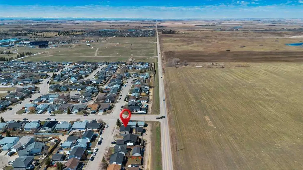 389 Strathford Crescent Strathmore AB T1P 1P1