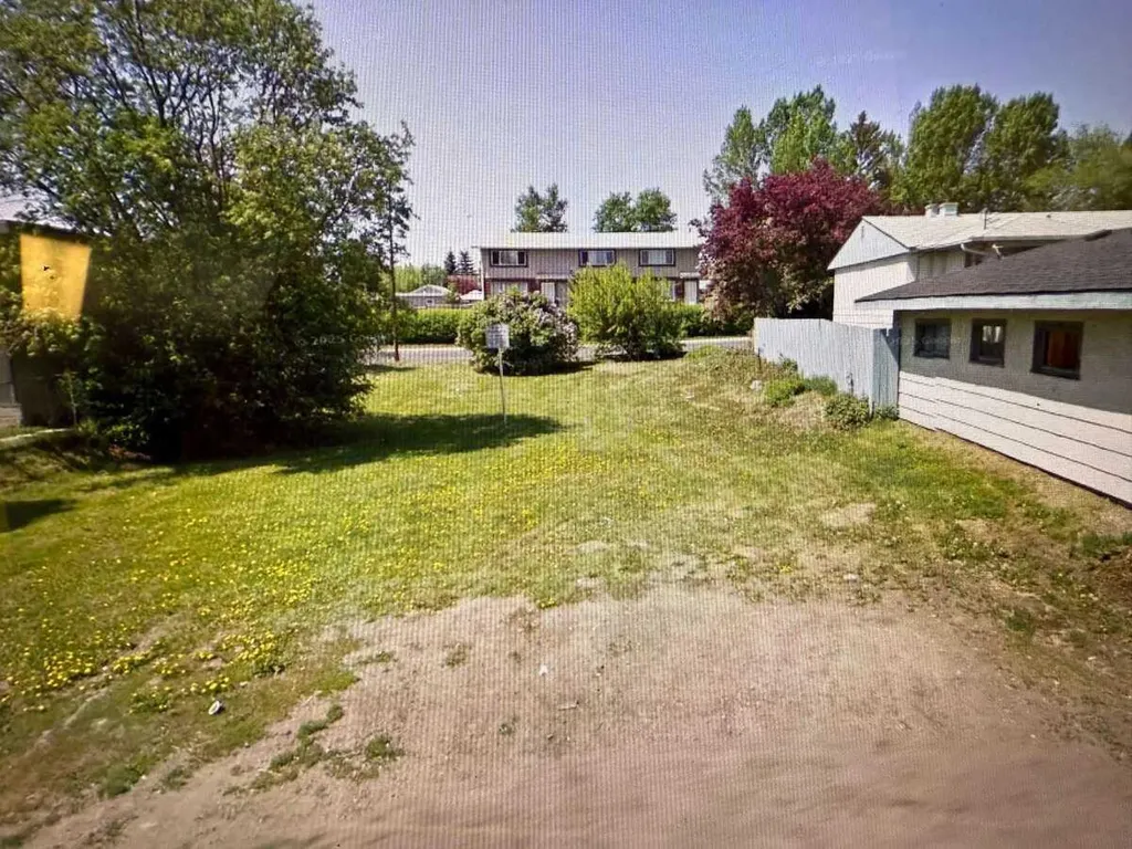 1336 36 Street SE Calgary AB T2A 1C3