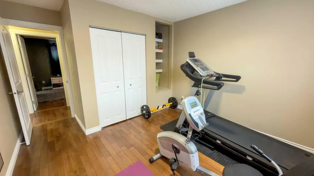 1213 4 Avenue Wainwright AB T9W1G7