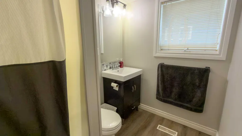 1213 4 Avenue Wainwright AB T9W1G7