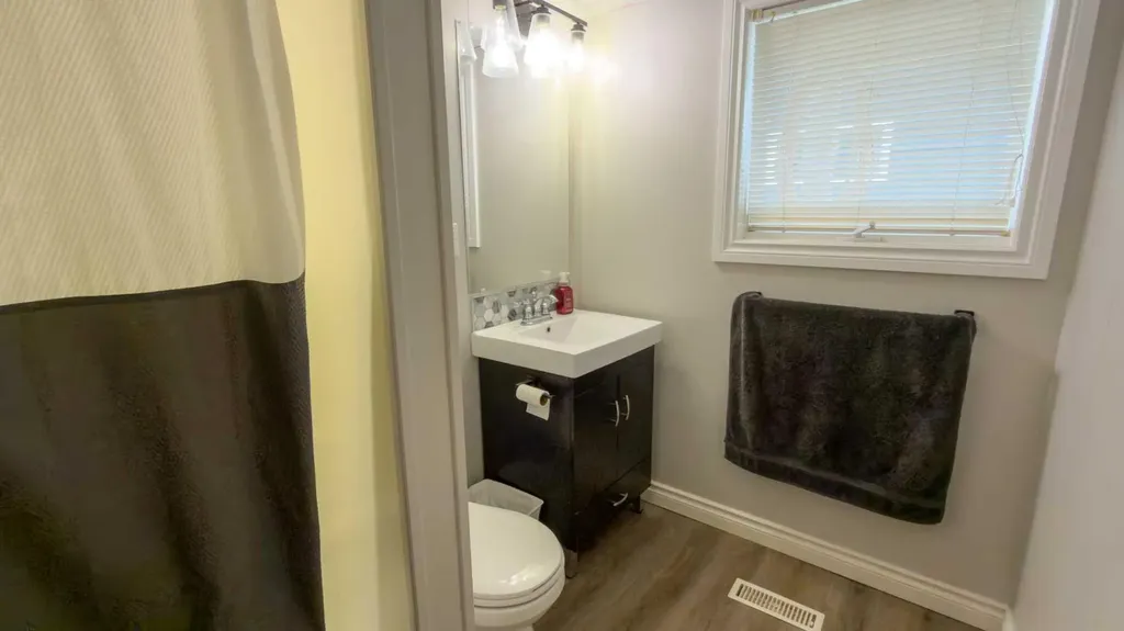 1213 4 Avenue Wainwright AB T9W1G7