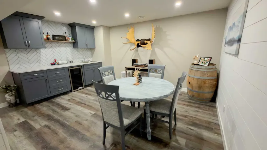 1213 4 Avenue Wainwright AB T9W1G7
