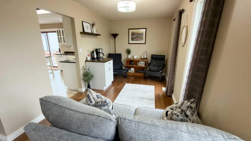 1213 4 Avenue Wainwright AB T9W1G7