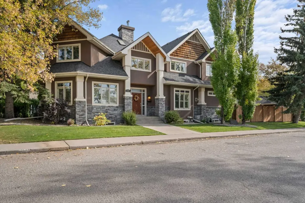 2341 6 Avenue NW Calgary AB T2N 0X3
