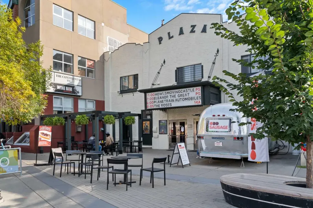 2341 6 Avenue NW Calgary AB T2N 0X3
