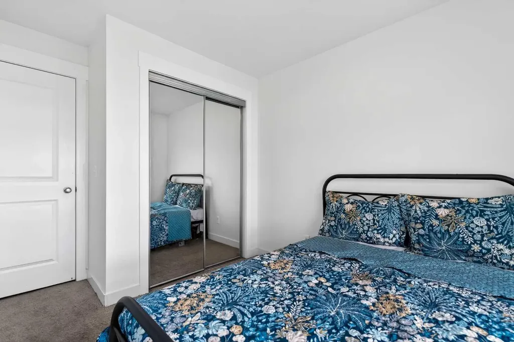 302 Skyview Ranch Drive NE Calgary AB T3N 0P5