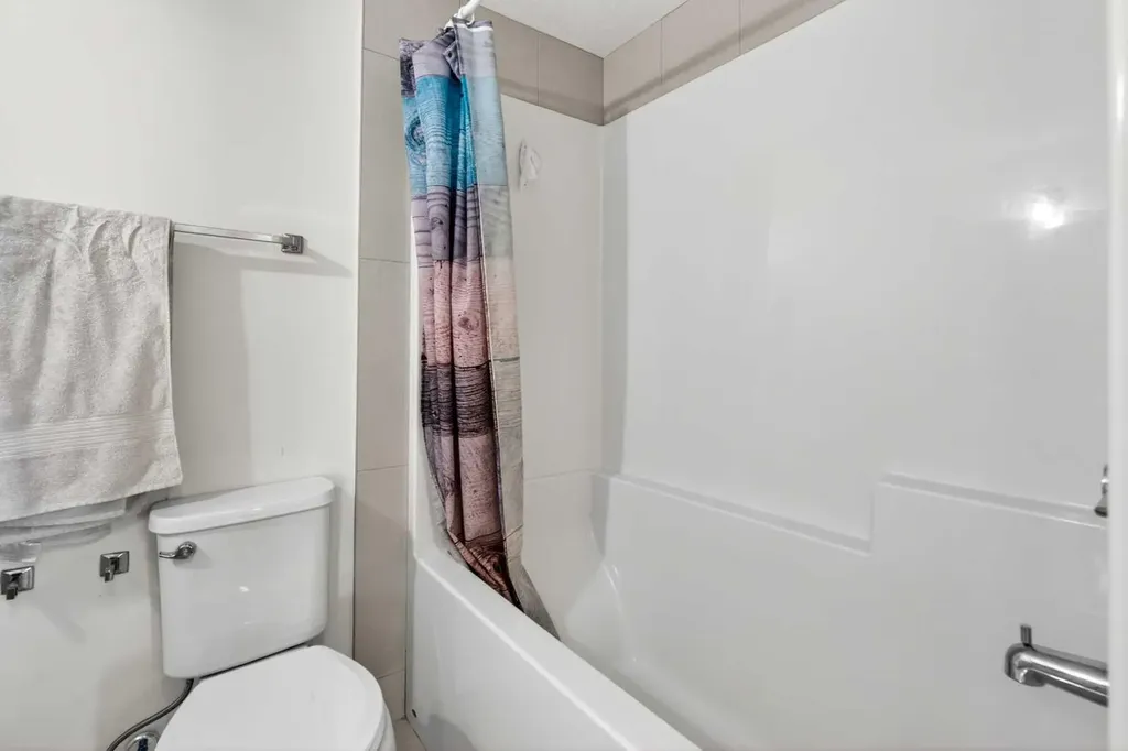 302 Skyview Ranch Drive NE Calgary AB T3N 0P5