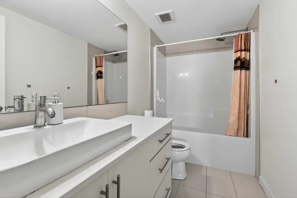 302 Skyview Ranch Drive NE Calgary AB T3N 0P5