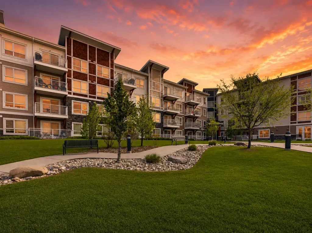 302 Skyview Ranch Drive NE Calgary AB T3N 0P5
