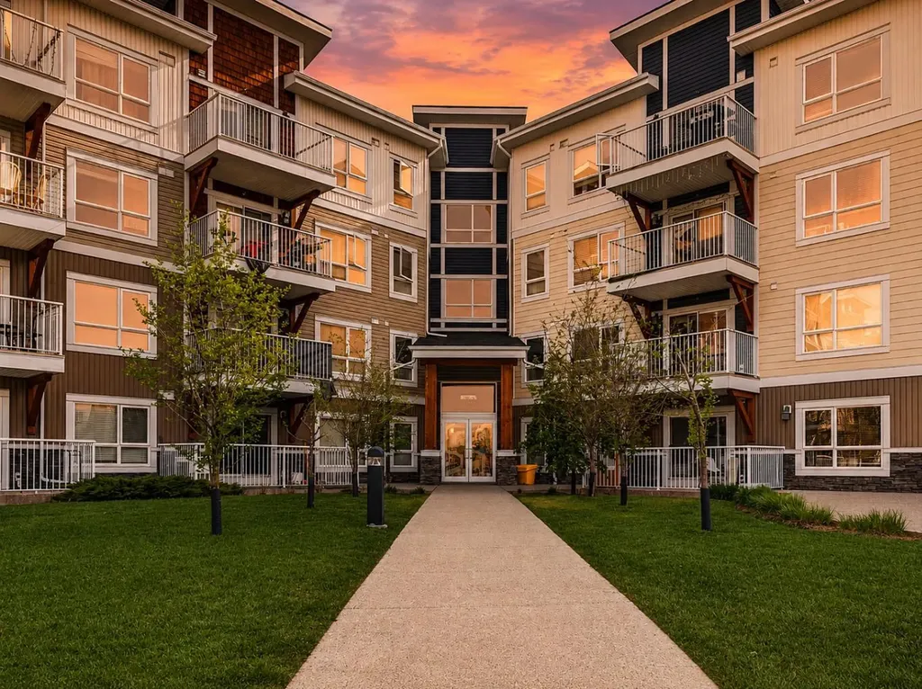 302 Skyview Ranch Drive NE Calgary AB T3N 0P5