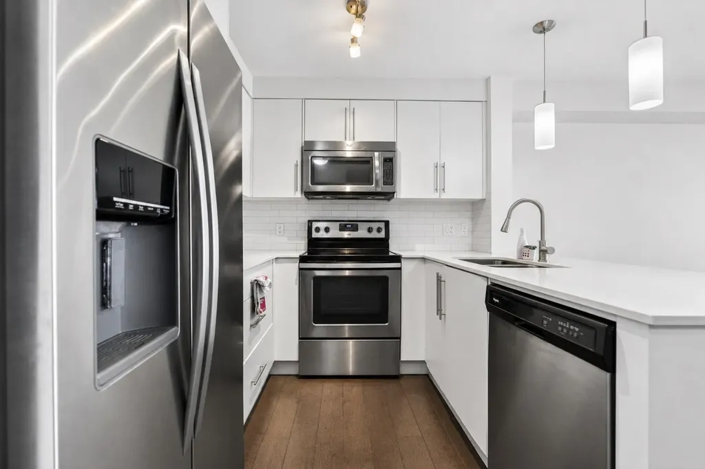 302 Skyview Ranch Drive NE Calgary AB T3N 0P5