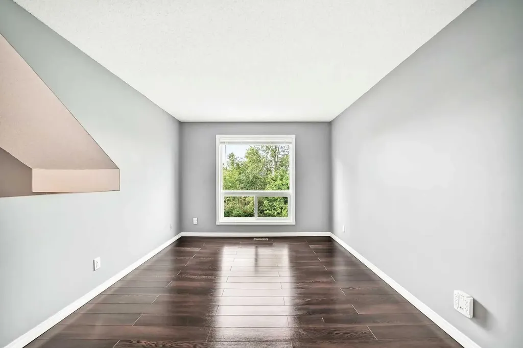 6915 Ranchview Drive NW Calgary AB T3G 1R8