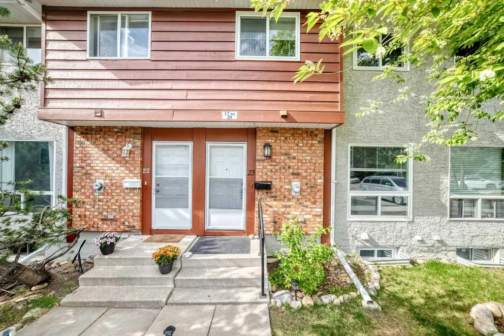 6915 Ranchview Drive NW Calgary AB T3G 1R8