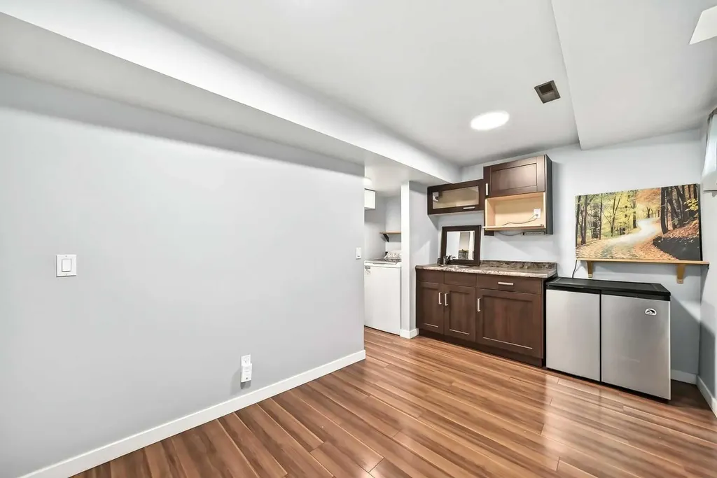 6915 Ranchview Drive NW Calgary AB T3G 1R8