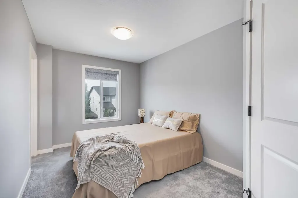 247 Hillcrest Heights SW Airdrie AB T4B 3Z2