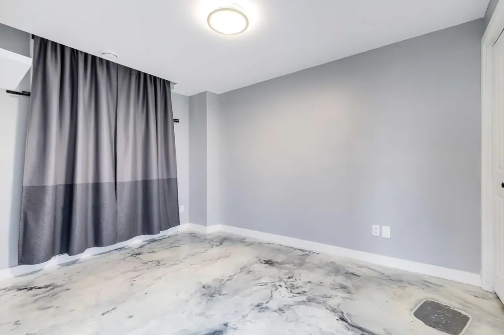 247 Hillcrest Heights SW Airdrie AB T4B 3Z2