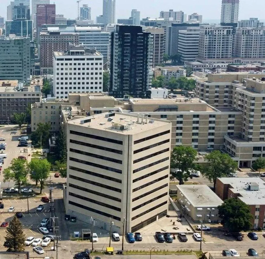112 Street NW Edmonton AB T5K 2J1