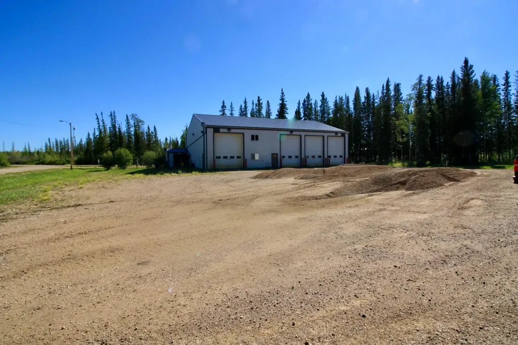 953 Bear Paw Crescent Zama City AB T0H 4E0